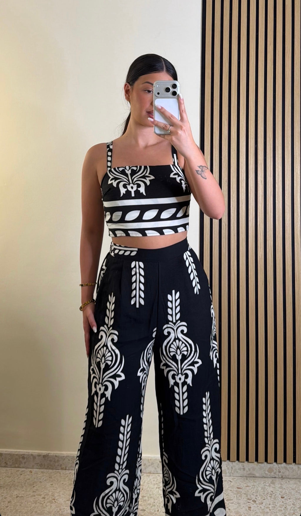 Conjunto Étnico Blanco & Negro