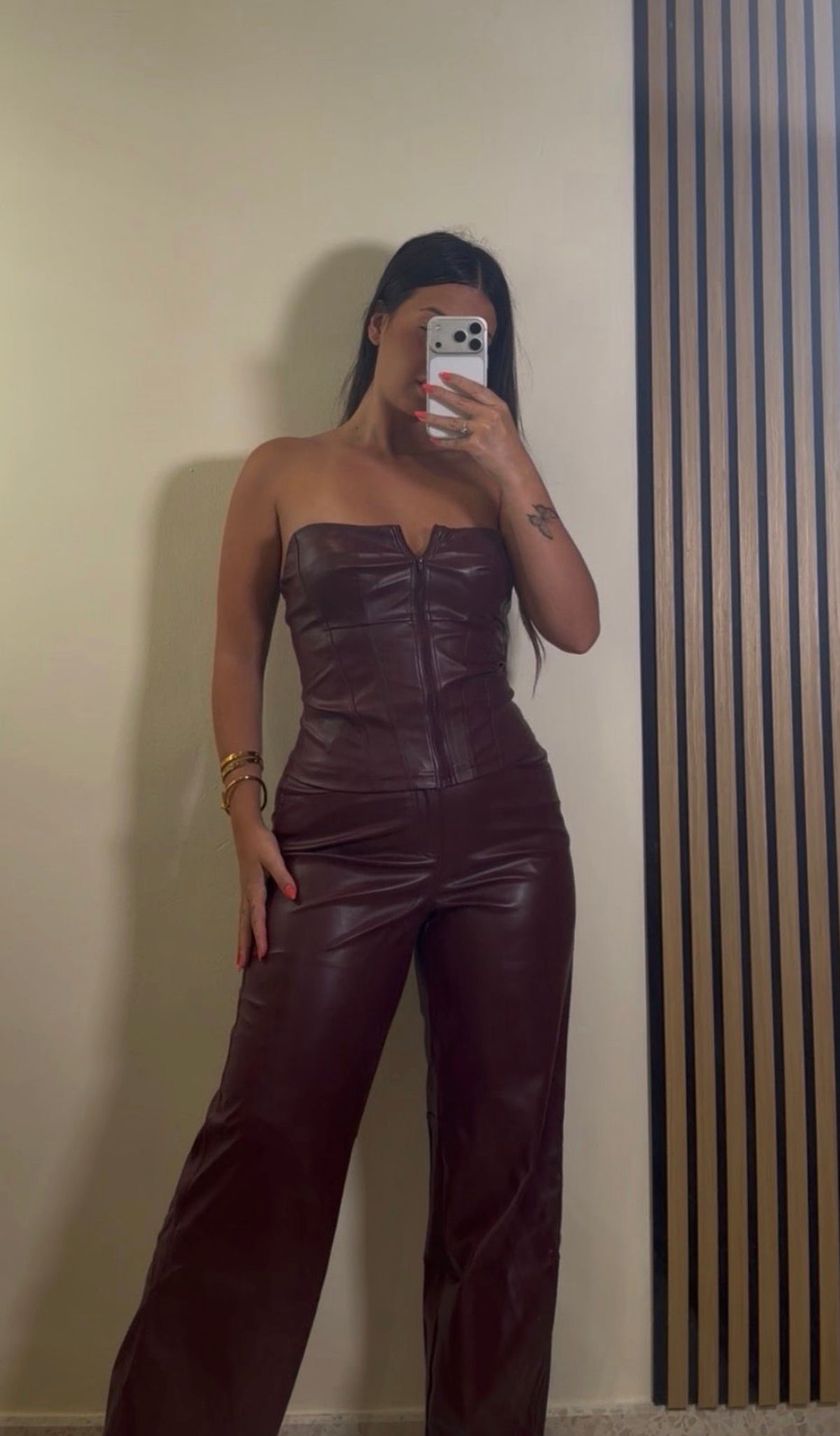 Conjunto Cuero